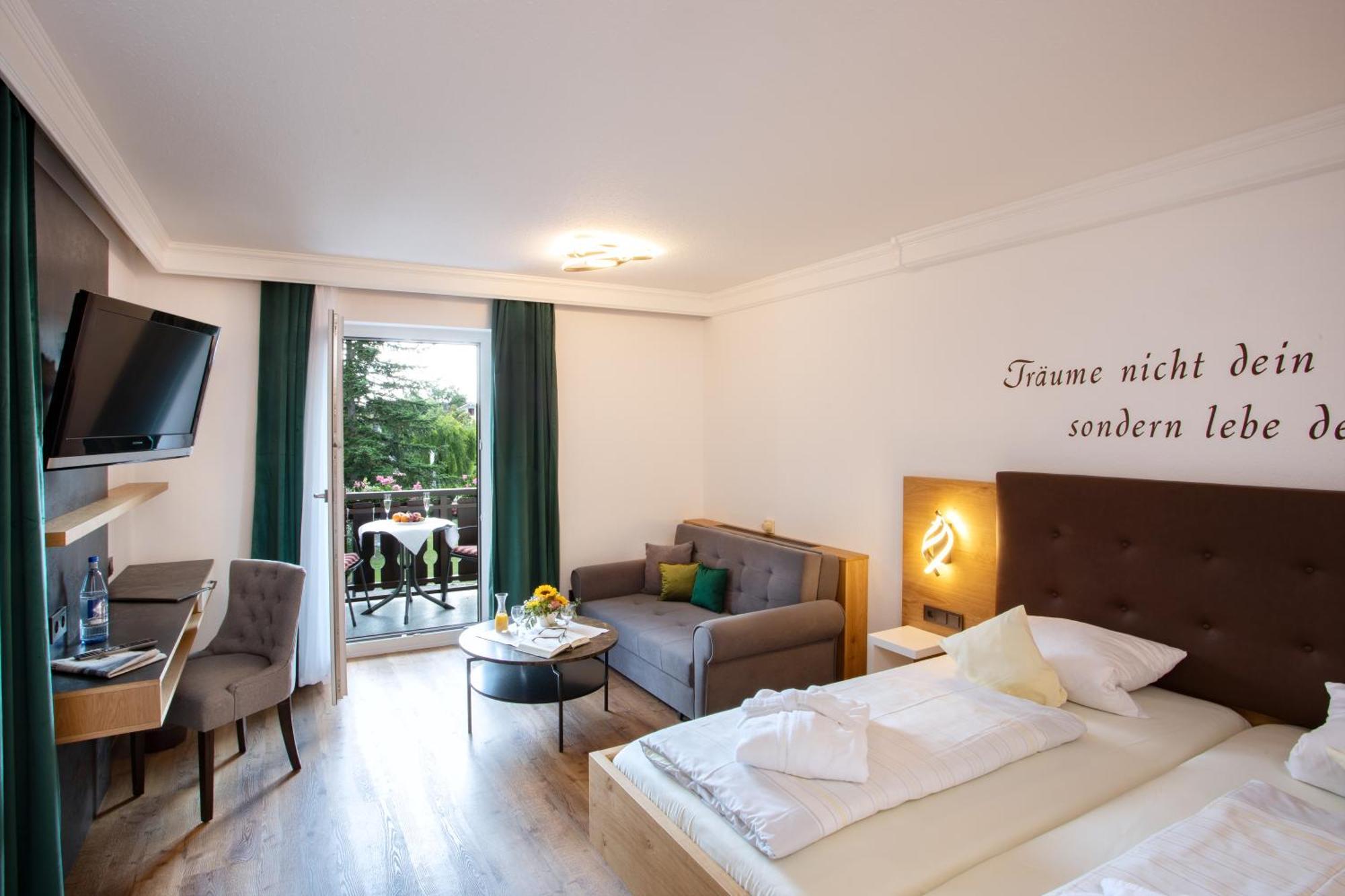 Graefliches Hotel Alte Post บัดเบียร์นบาค ภายนอก รูปภาพ