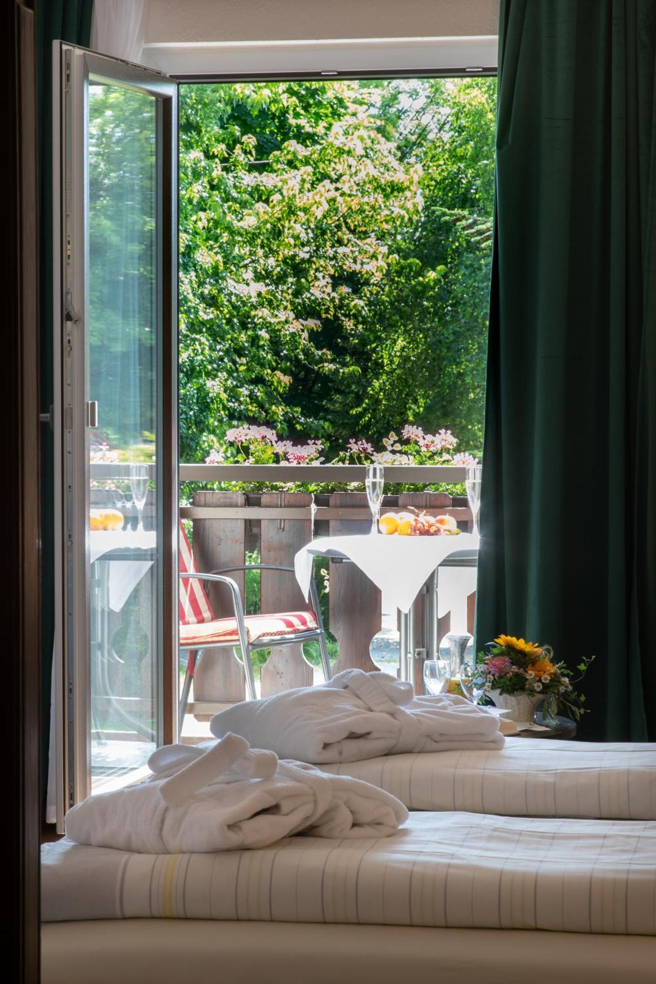 Graefliches Hotel Alte Post บัดเบียร์นบาค ภายนอก รูปภาพ