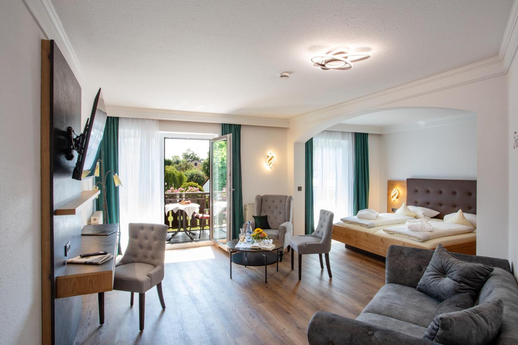 Graefliches Hotel Alte Post บัดเบียร์นบาค ภายนอก รูปภาพ