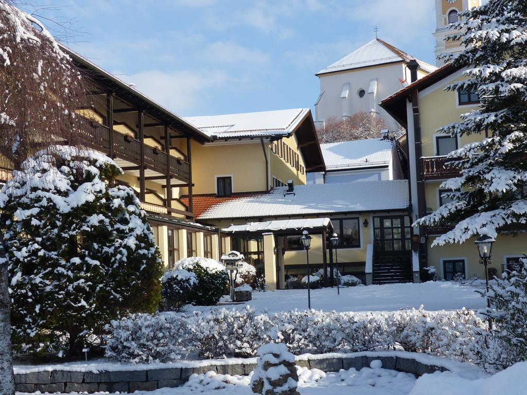 Graefliches Hotel Alte Post บัดเบียร์นบาค ภายนอก รูปภาพ